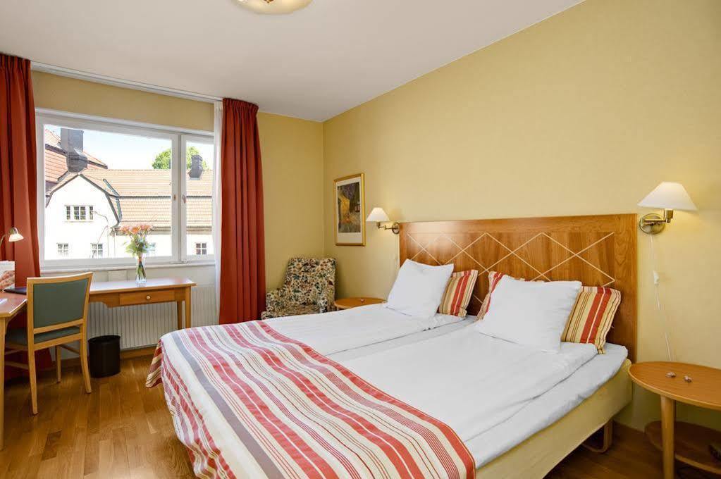 Sure Hotel By Best Western Esplanade Västerås Екстериор снимка