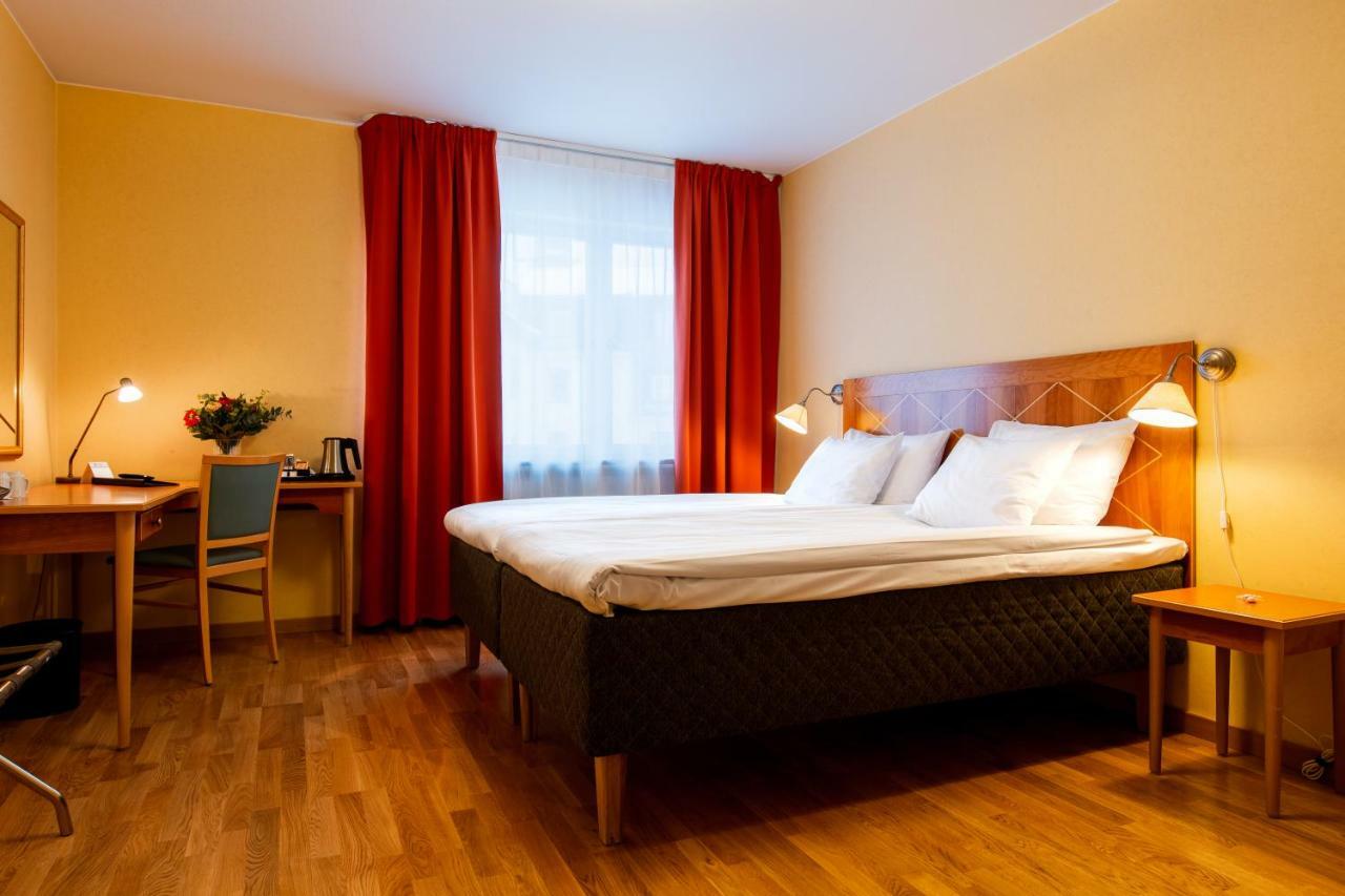 Sure Hotel By Best Western Esplanade Västerås Екстериор снимка